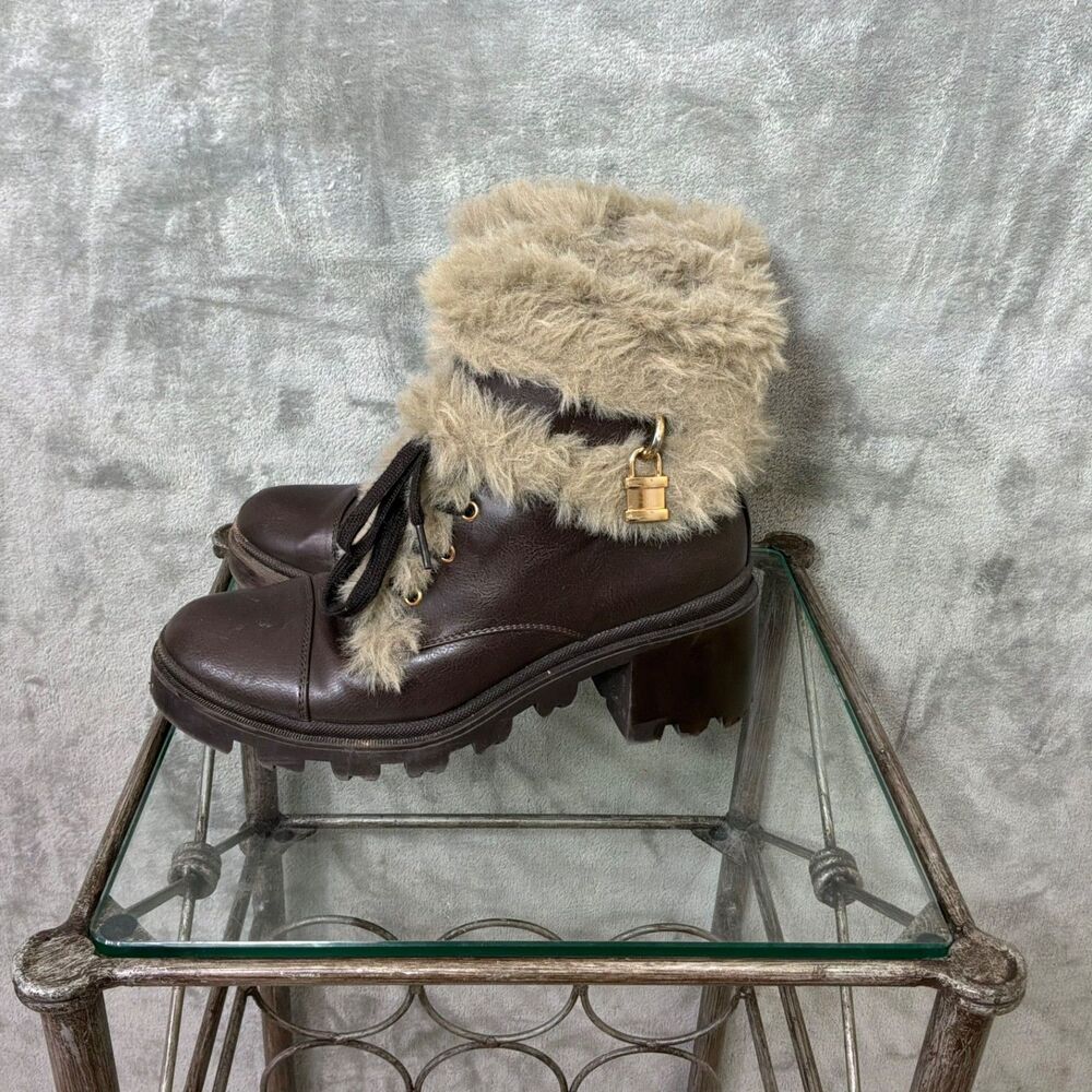 Y2K Style Boots Women’s 8.5 Chunky Lug sole Faux Fur Brat Brown